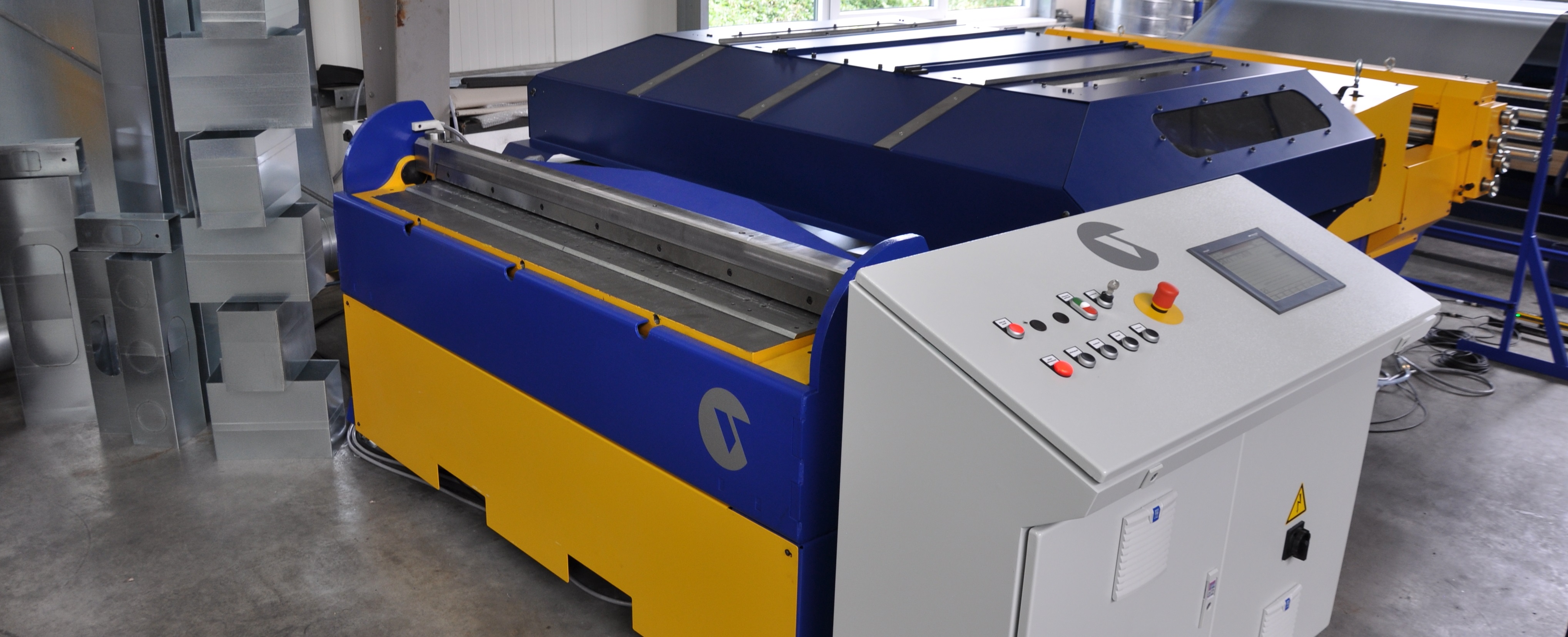 Machine de fabrication de gaines complètement automatique ODIN
